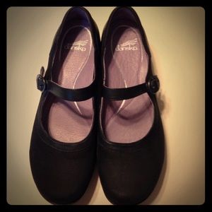 Dansko black MaryJanes